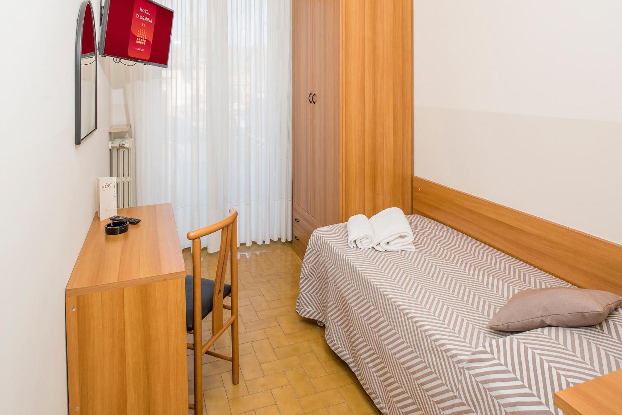 Hotel Taormina Bardolino Room photo
