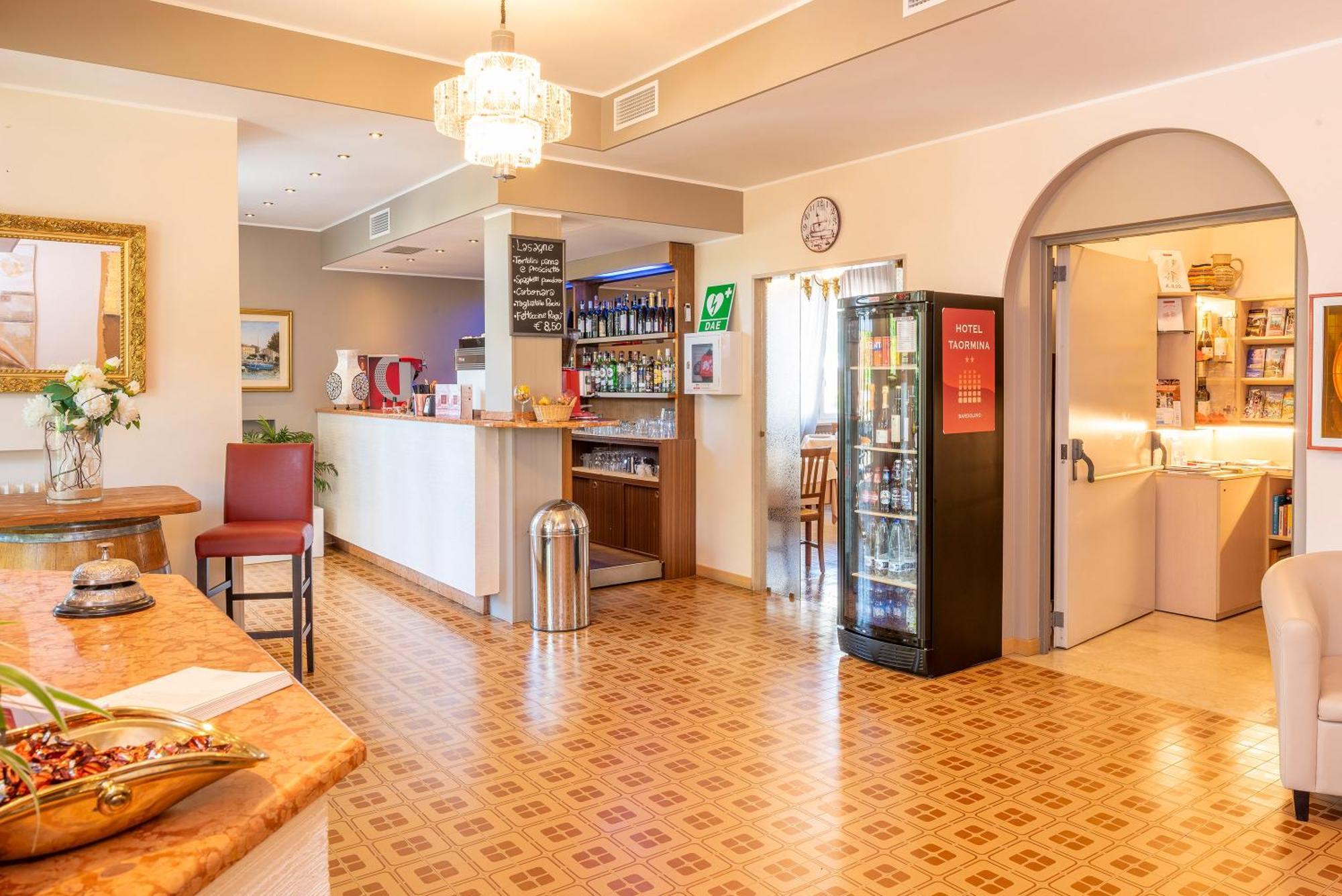 Hotel Taormina Bardolino Exterior photo