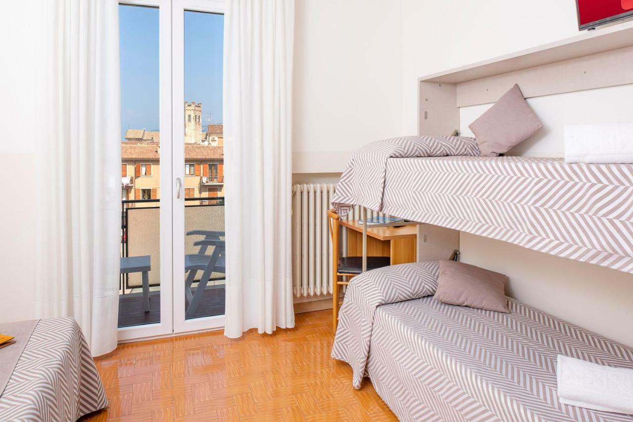 Hotel Taormina Bardolino Exterior photo